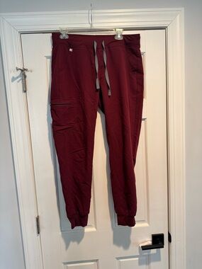 Women’s FIGS Zamora Joggers size M